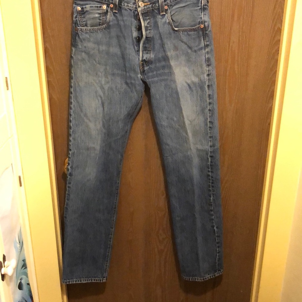 Levi's 501 Jeans Original Button Fly Medium Wash Cotton Straight Leg  34x34